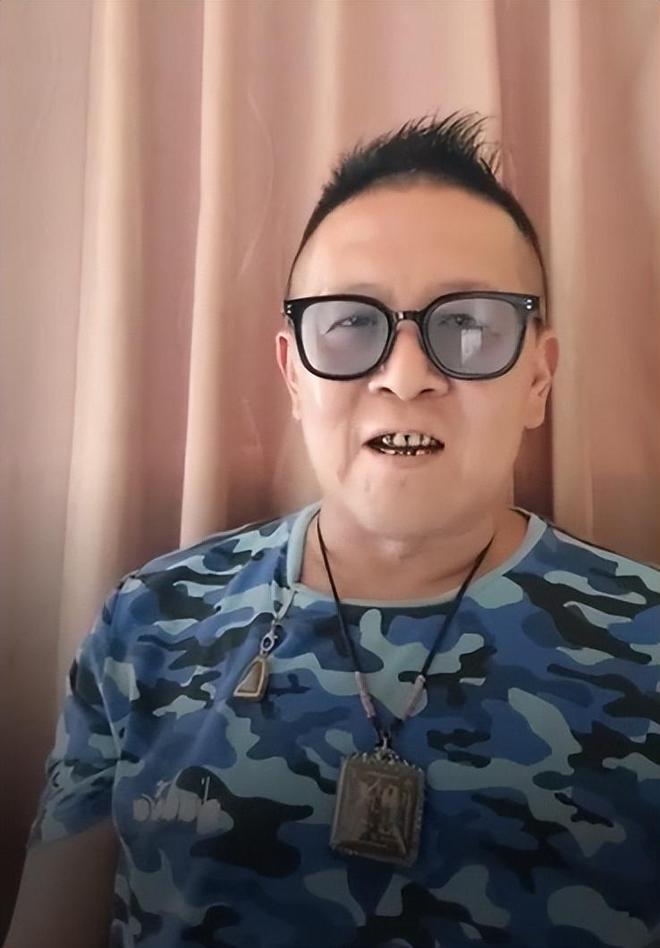 中死亡多日无人察觉已发臭王菲前经纪人悼念PG电子麻将胡了模拟器台湾男星陈光前家(图3)